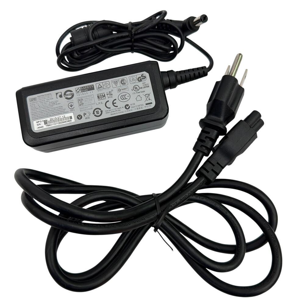 APD DA-30D19 19V 1.58A 30W AC Adapter Power Supply w/ Power Cord Tested